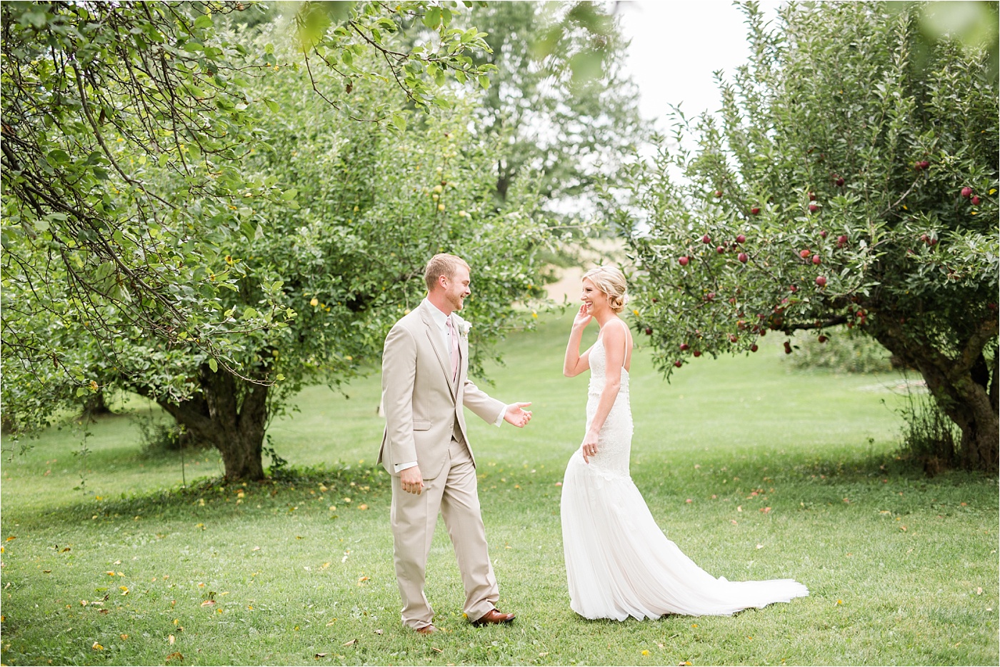 a-neutral-farm-wedding-at-pickwick-place_0071