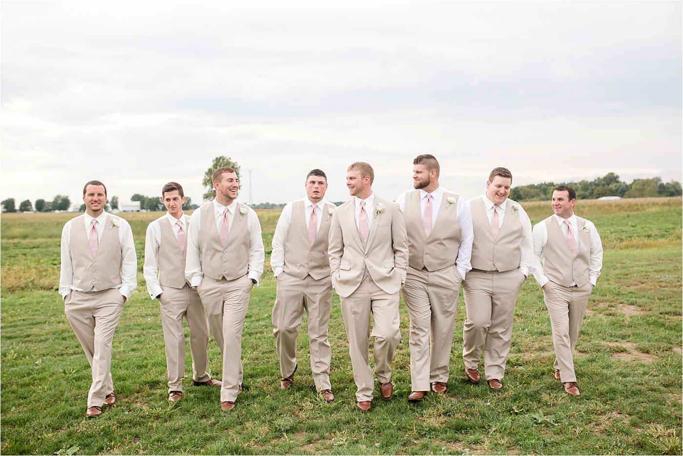 a-neutral-farm-wedding-at-pickwick-place_0176