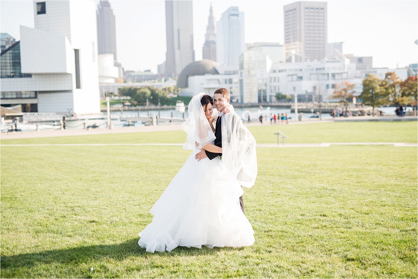 windows-on-the-river-downtown-cleveland-wedding-photos_0105