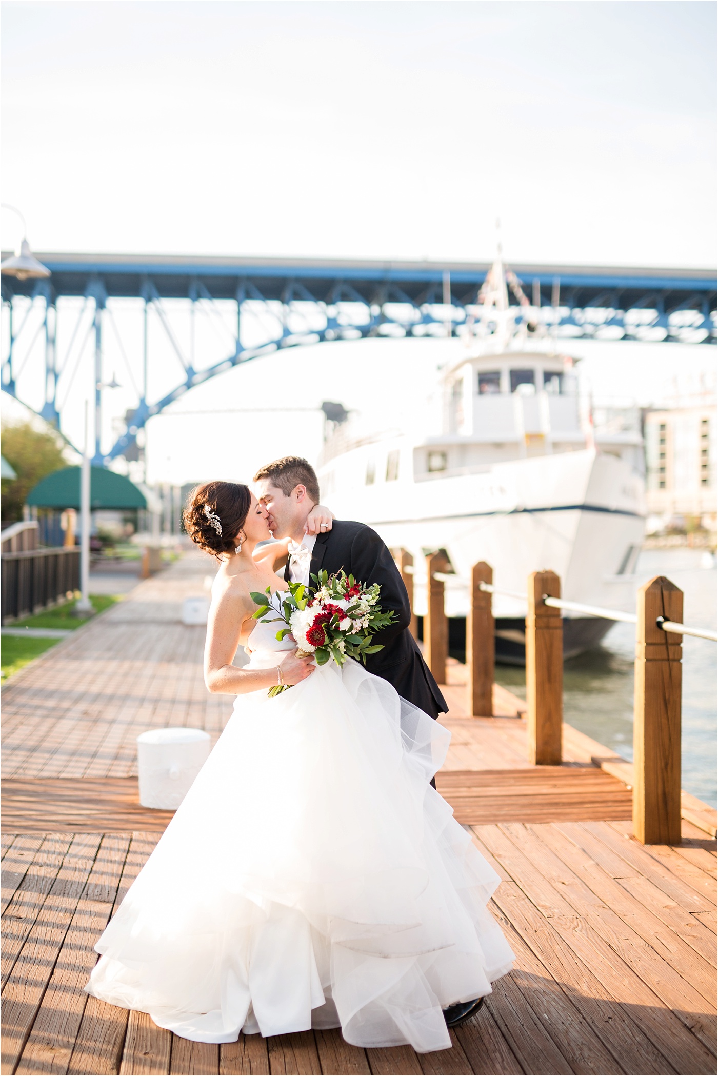 windows-on-the-river-downtown-cleveland-wedding-photos_0151