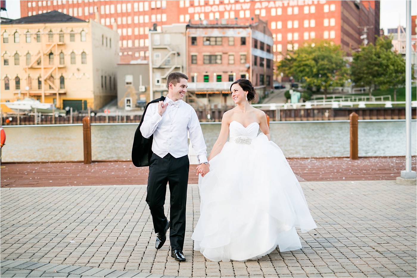 windows-on-the-river-downtown-cleveland-wedding-photos_0172