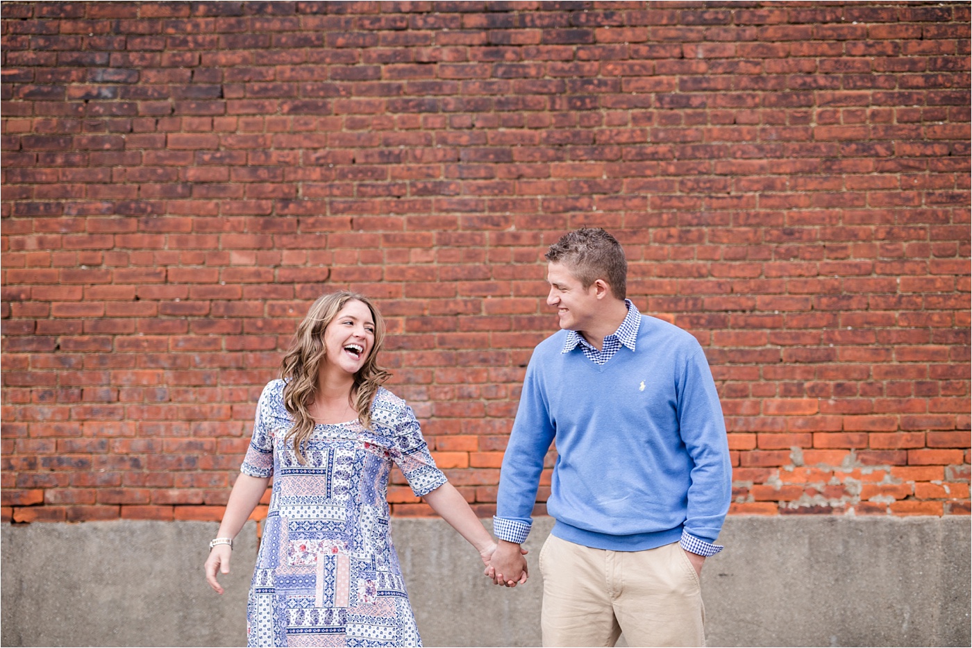 small-town-fall-engagement-photos_0013