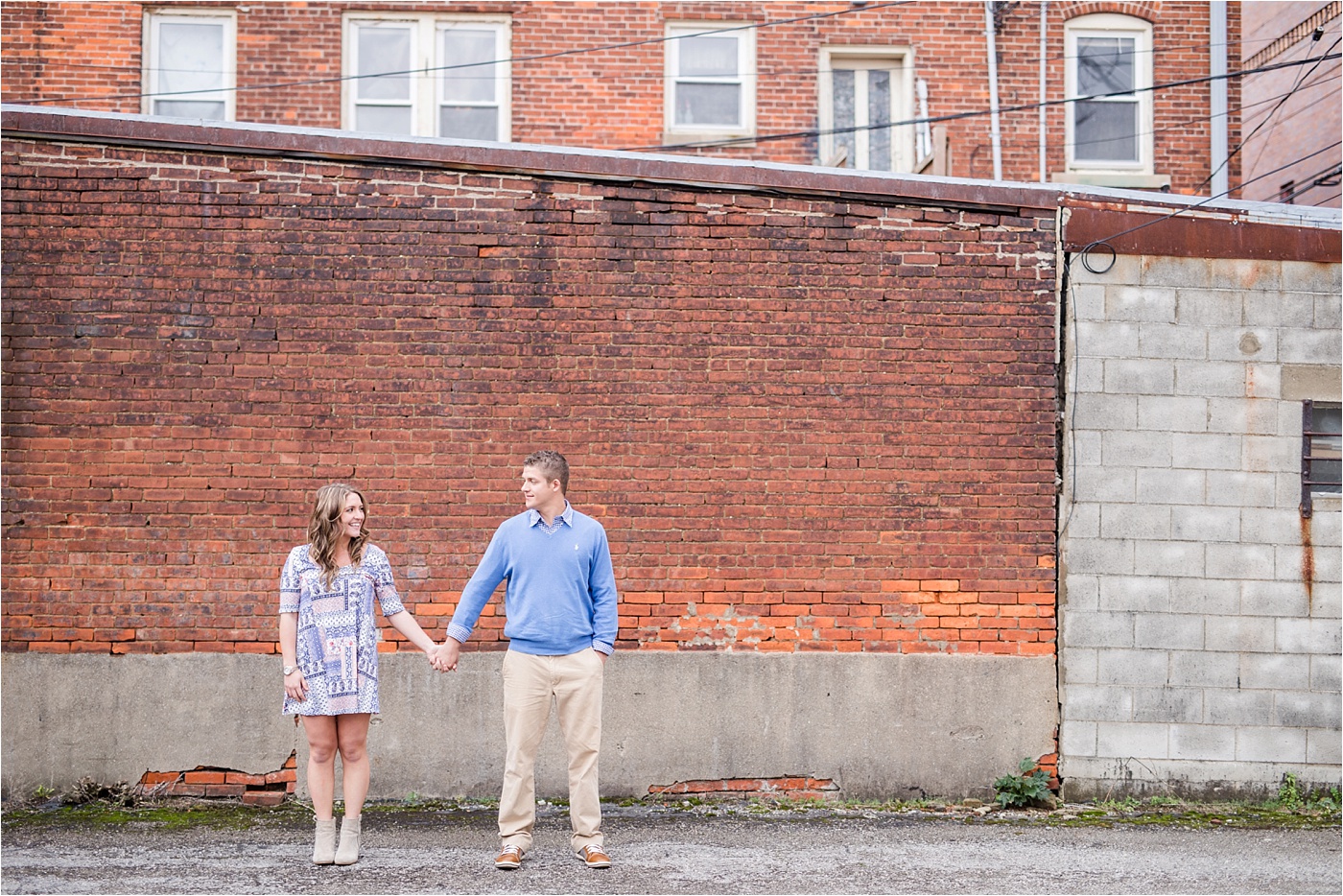 small-town-fall-engagement-photos_0018