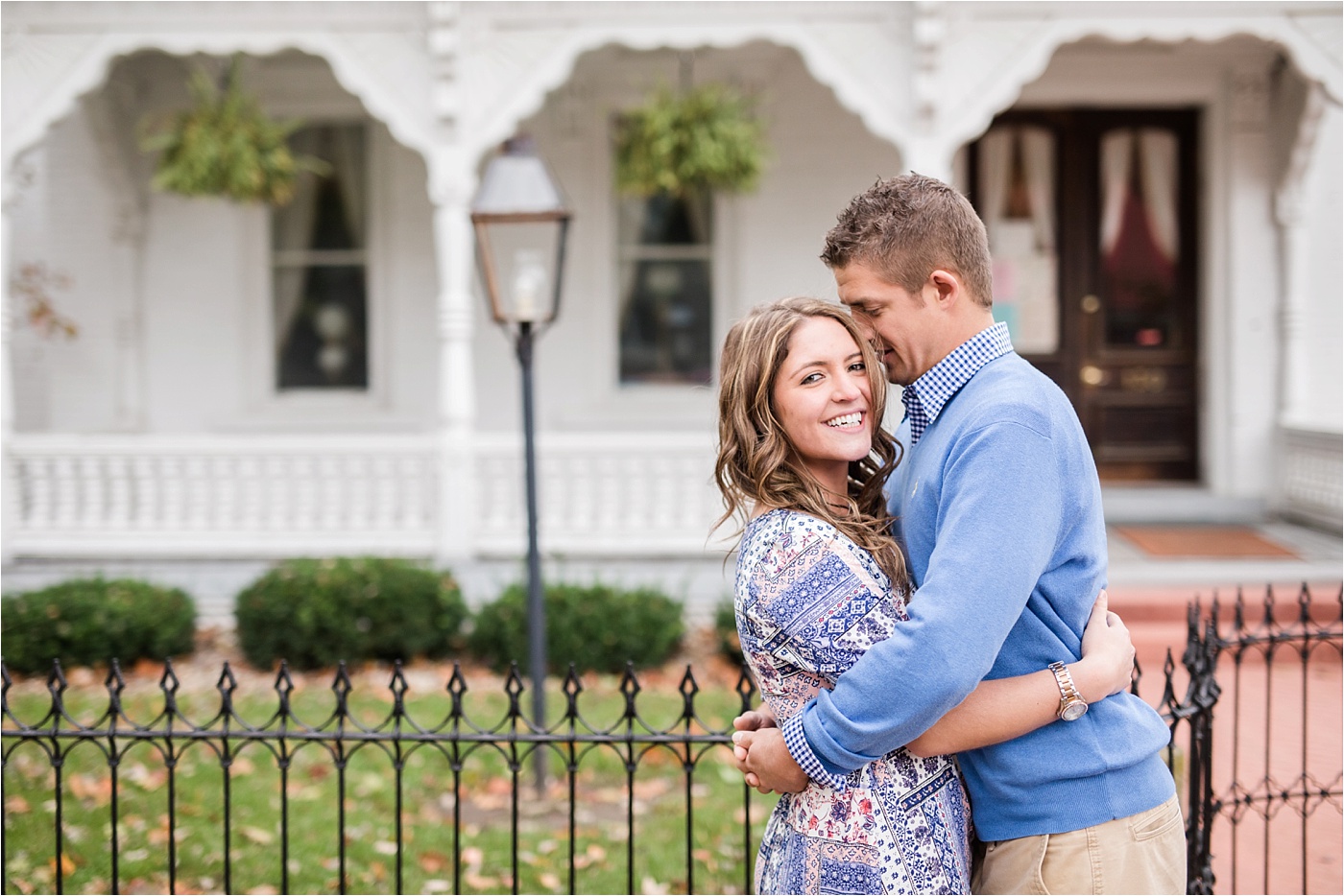 small-town-fall-engagement-photos_0029
