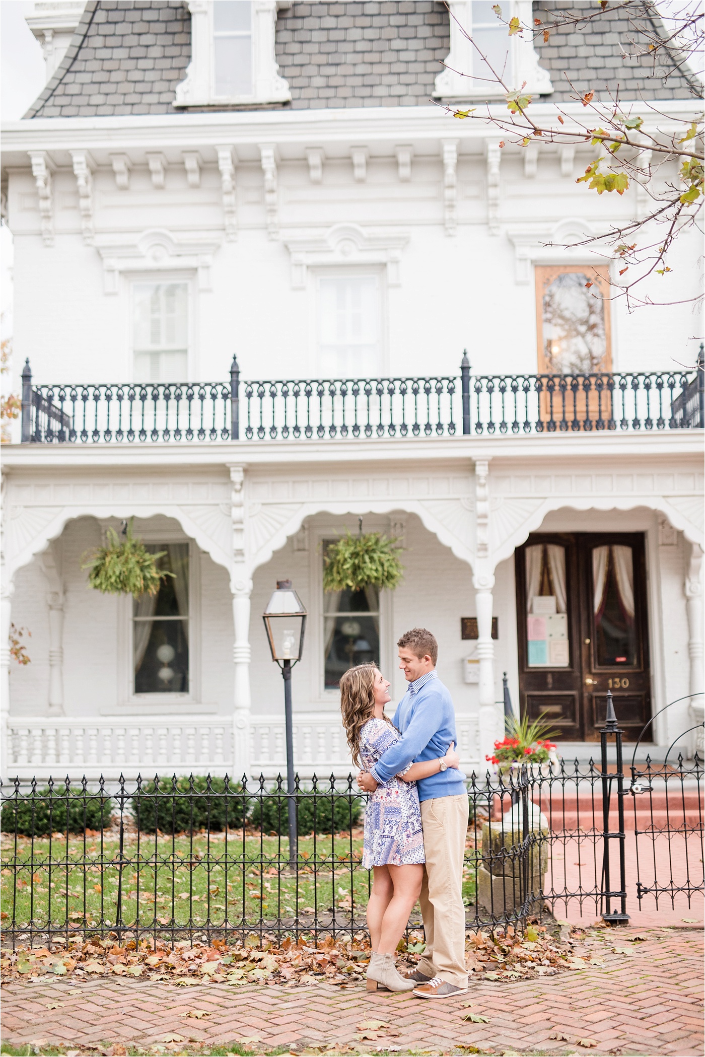 small-town-fall-engagement-photos_0030