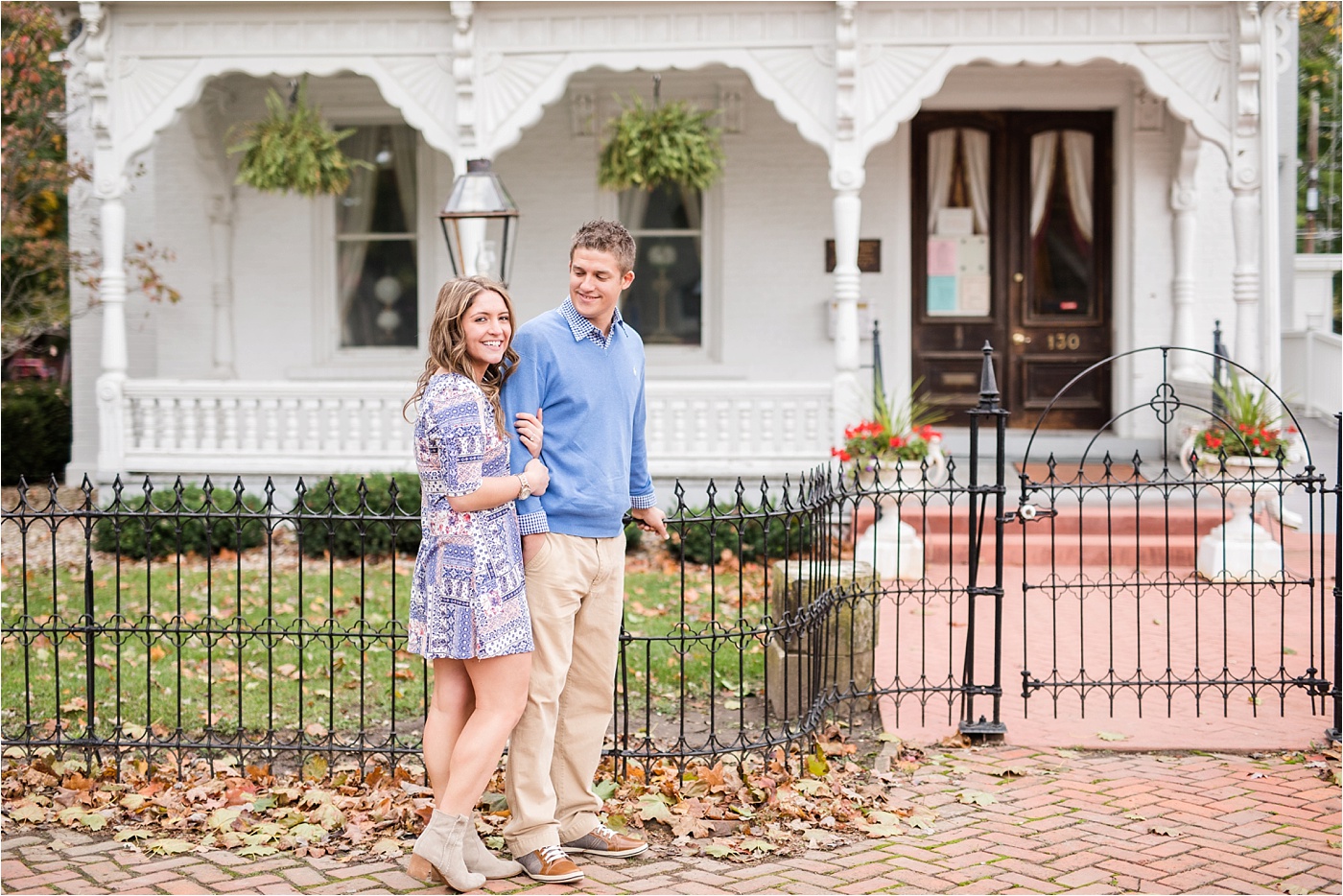 small-town-fall-engagement-photos_0031