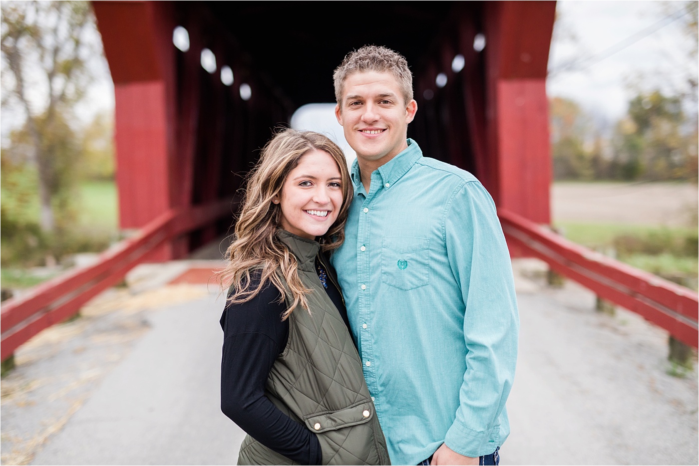 small-town-fall-engagement-photos_0039