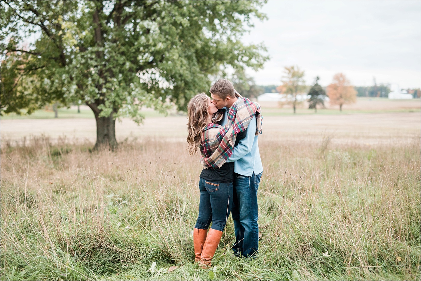 small-town-fall-engagement-photos_0059