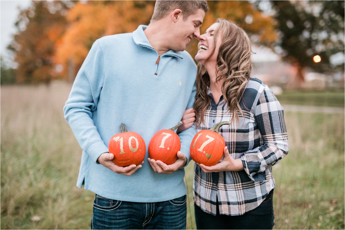 small-town-fall-engagement-photos_0071