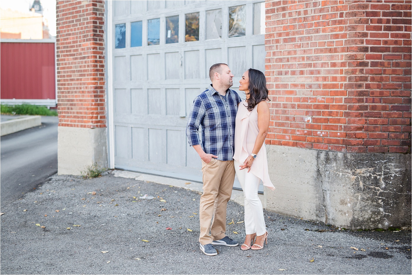 small-town-fall-engagement-photos_0077