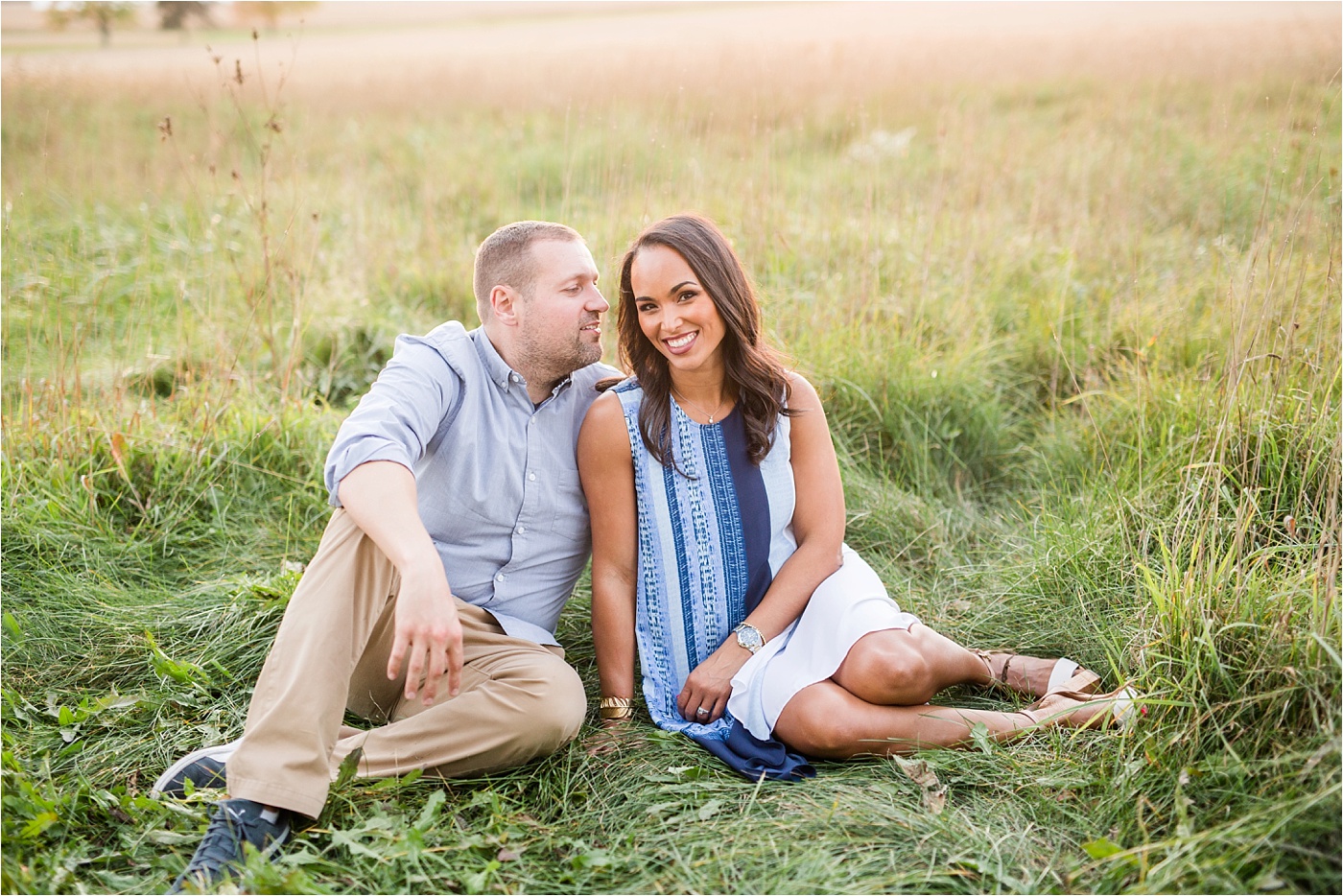 small-town-fall-engagement-photos_0101